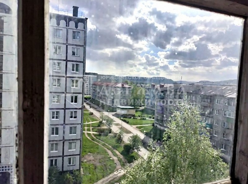 2-комнатная квартира, улица Лукиянова 21