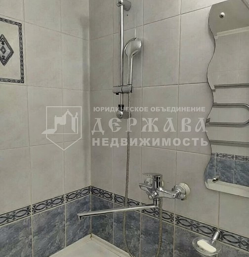4-комнатная квартира, Октябрьский проспект 82