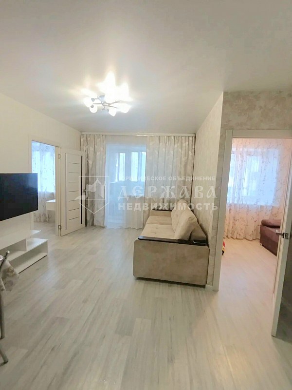 2-комнатная квартира, проспект Шахтёров 61