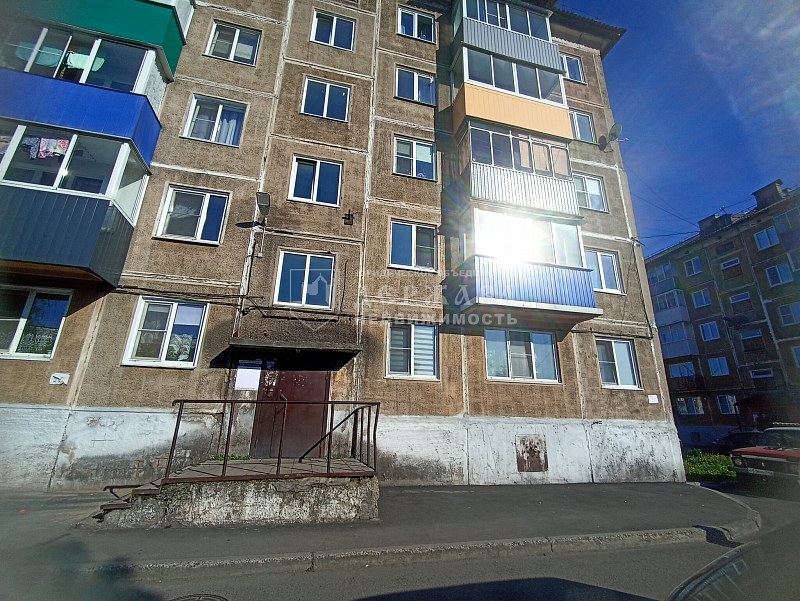 2-комнатная квартира, проспект Строителей 61