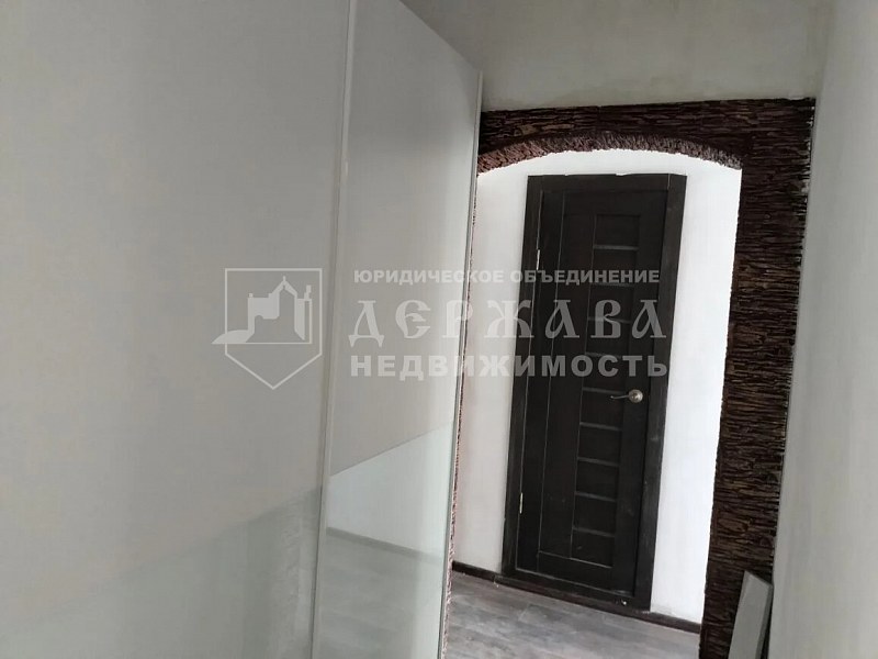 3-комнатная квартира, улица Лукиянова 21