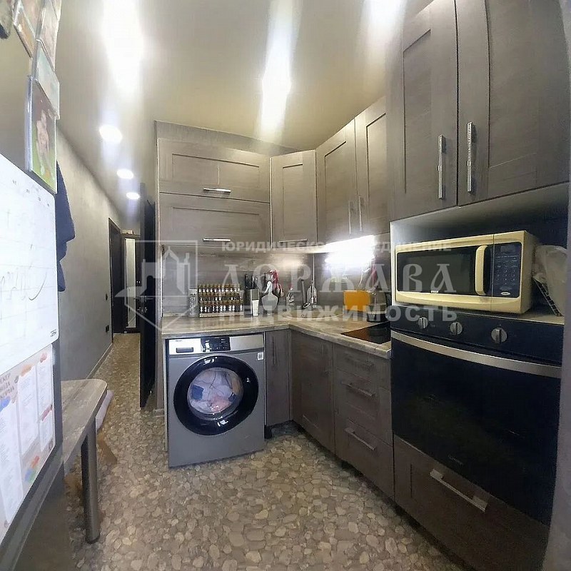 2-комнатная квартира, улица Спартака,23