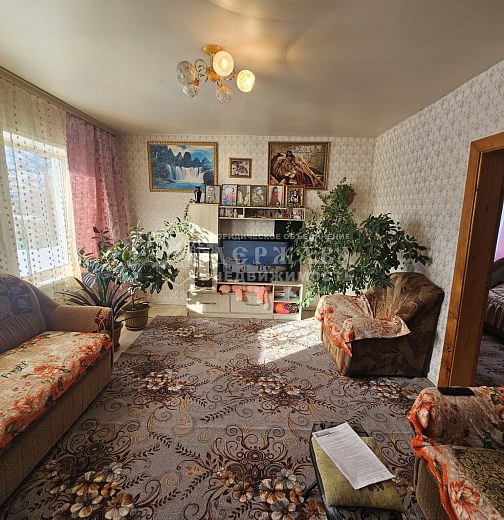 Дом, Весенняя улица,21