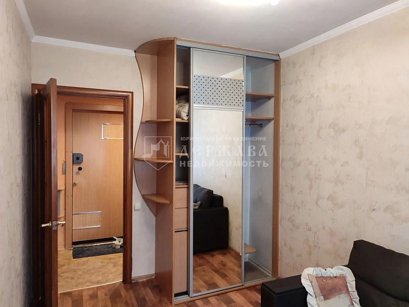 2-комнатная квартира, Октябрьский проспект 7