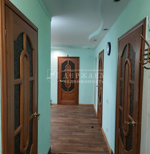 4-комнатная квартира, улица Гагарина 105А