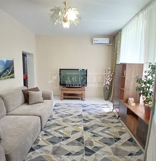 2-комнатная квартира, улица Дзержинского 3