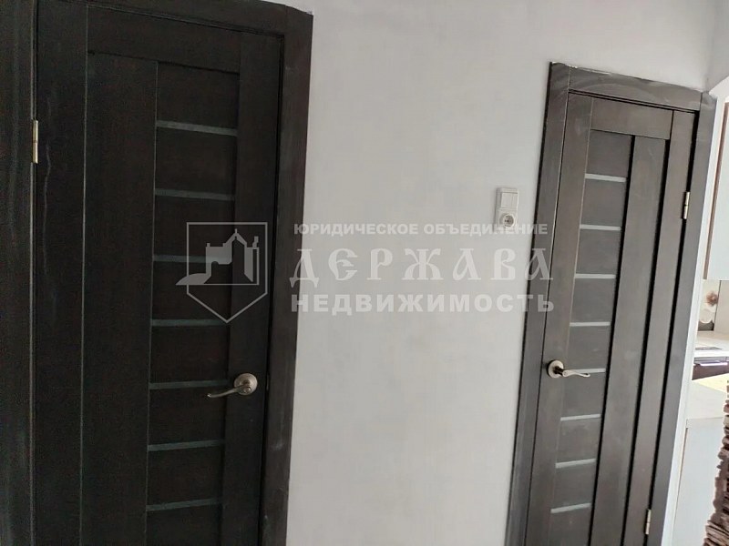 3-комнатная квартира, улица Лукиянова 21