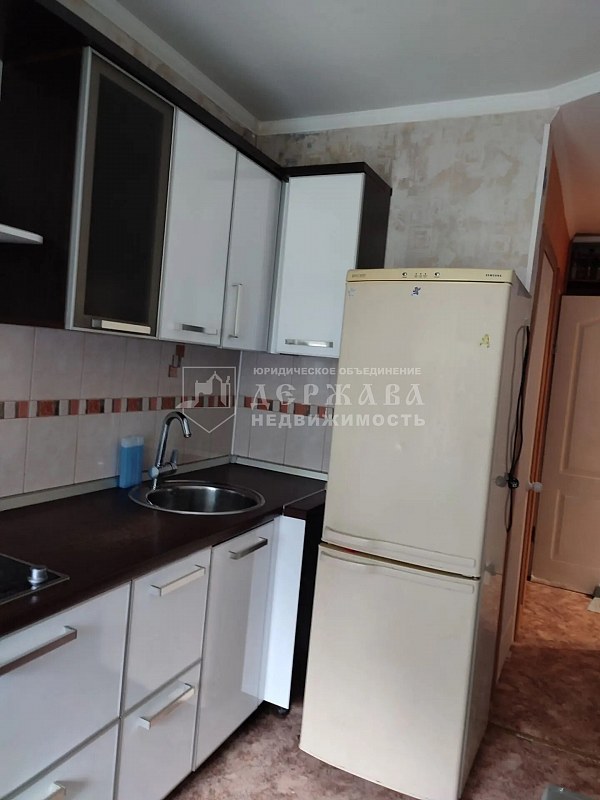 2-комнатная квартира, Октябрьский проспект 7