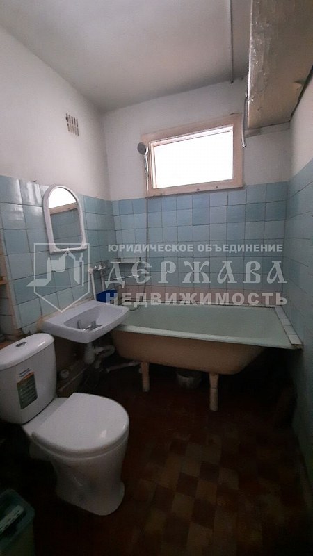 2-комнатная квартира, проспект Строителей 33