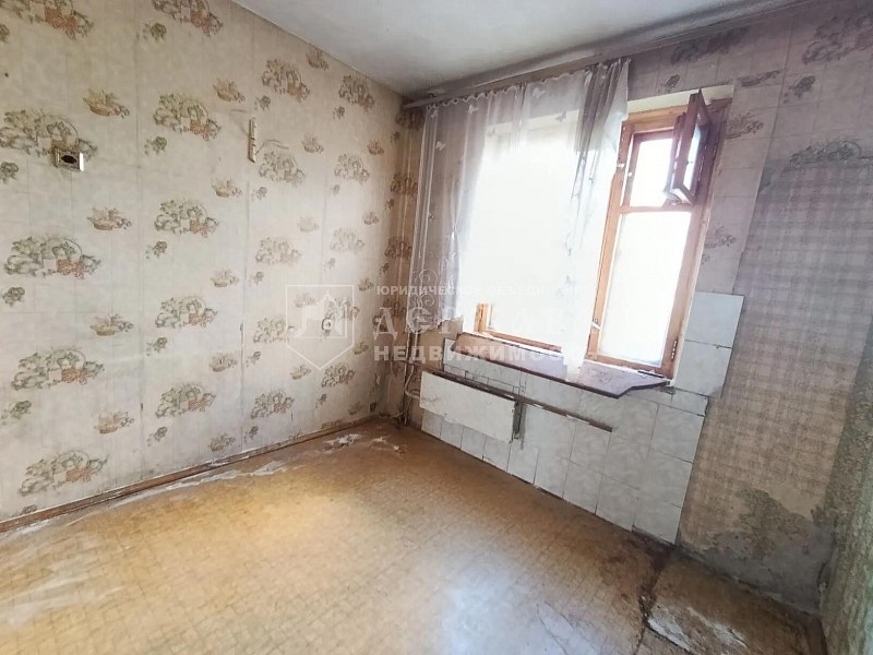 3-комнатная квартира, Институтская улица 12А