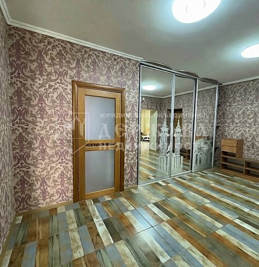 4-комнатная квартира, Молодёжный проспект 3А