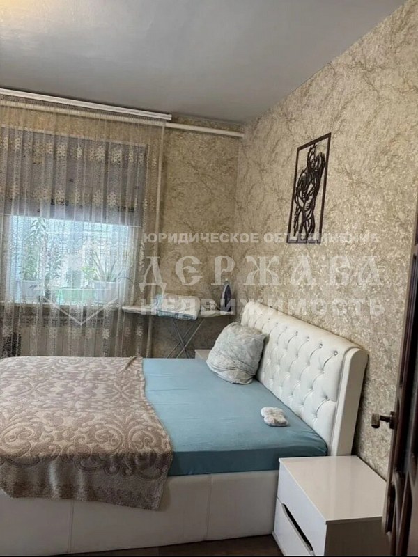 3-комнатная квартира, улица Богдана Хмельницкого,15