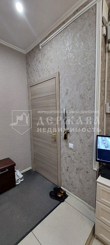 3-комнатная квартира, улица 40 лет Октября 11