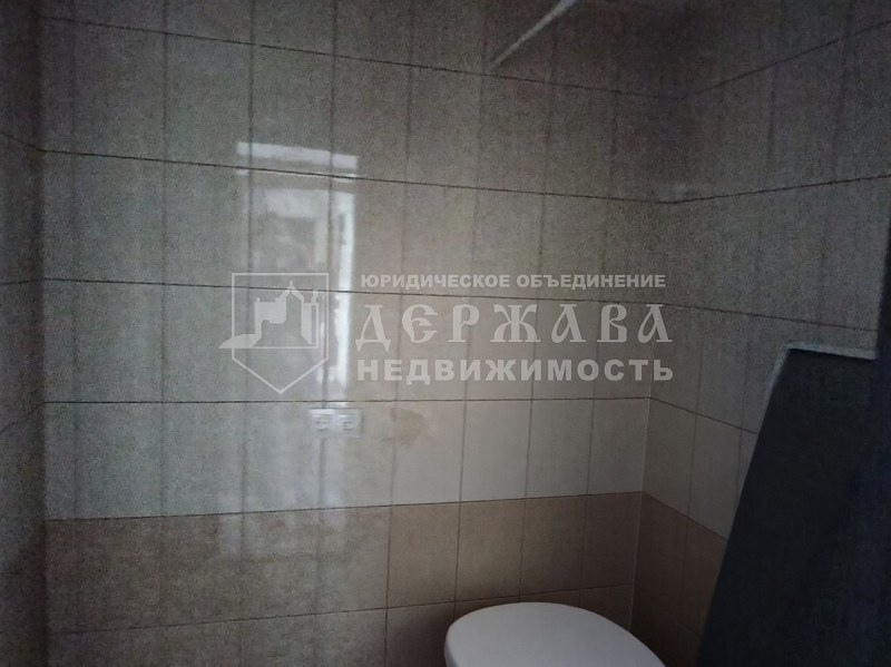 3-комнатная квартира, улица Лукиянова 21