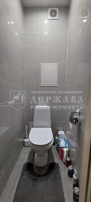 3-комнатная квартира, улица 40 лет Октября 11