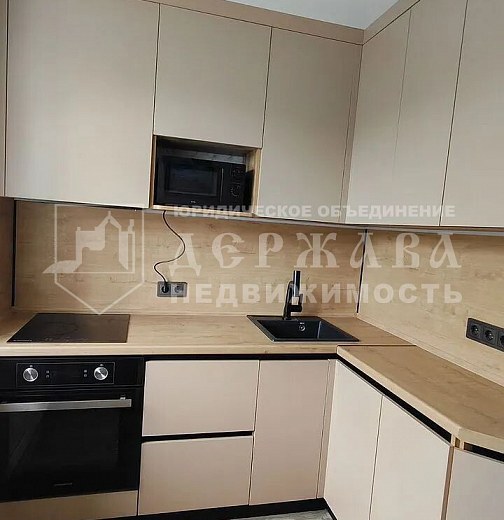 3-комнатная квартира, улица Халтурина 27А
