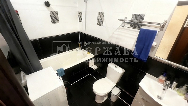 3-комнатная квартира, проспект Строителей,37