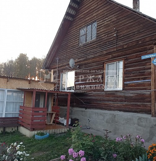 Дом, Полевая улица,5