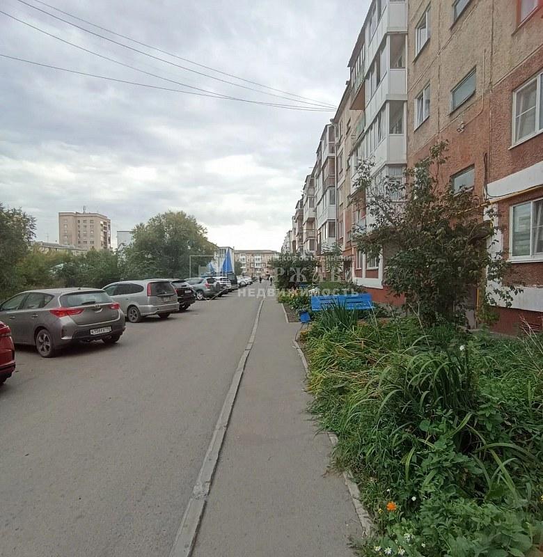 3-комнатная квартира, Красная улица,12