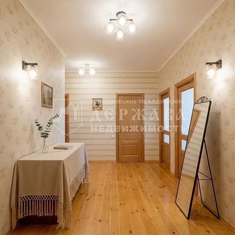 3-комнатная квартира, Московский проспект,12