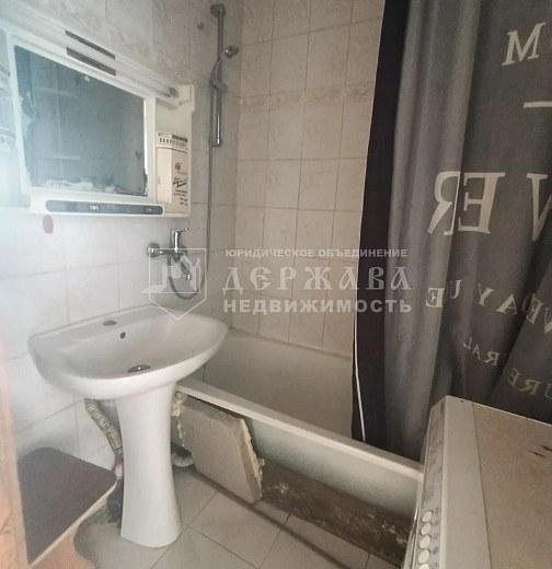3-комнатная квартира, Институтская улица 12А