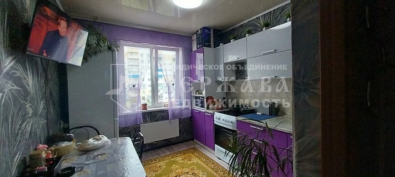 3-комнатная квартира, улица Пирогова,11/2