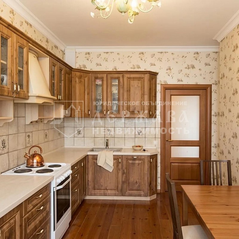 3-комнатная квартира, Московский проспект,12