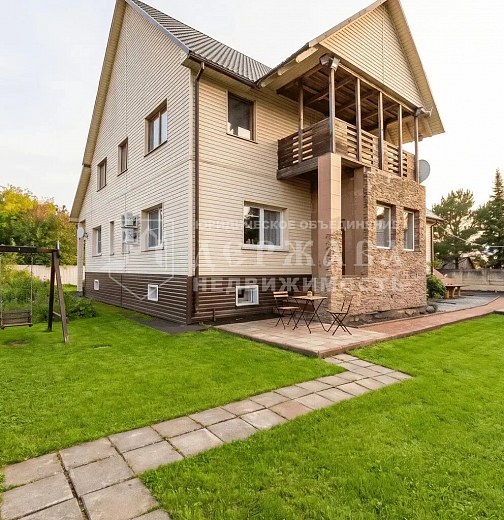 Дом, Центральная улица,22А