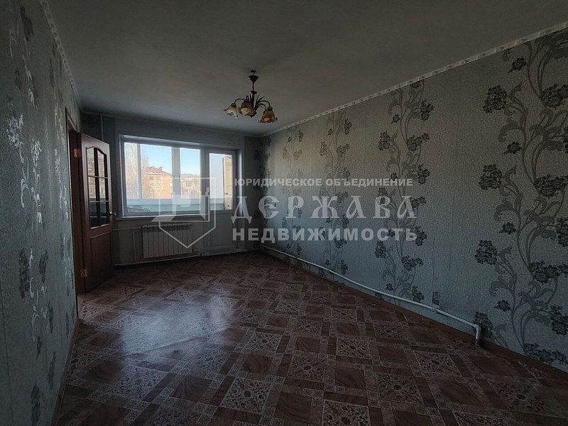 2-комнатная квартира, проспект Строителей 18