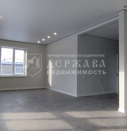 Дом, Сиреневая улица,4