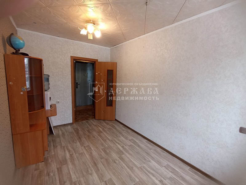 2-комнатная квартира, улица Лазо 46