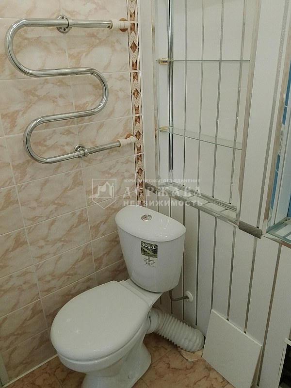 2-комнатная квартира, улица Максименко,24