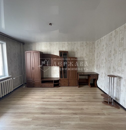 3-комнатная квартира, улица Авроры,10