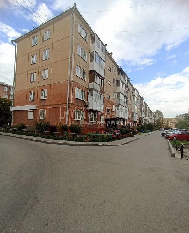 3-комнатная квартира, Красная улица,12