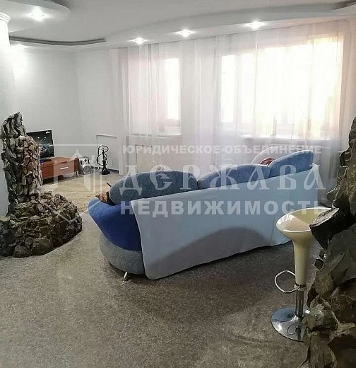 4-комнатная квартира, улица Патриотов 35