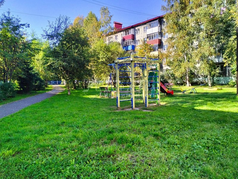 3-комнатная квартира, проспект Шахтёров,25