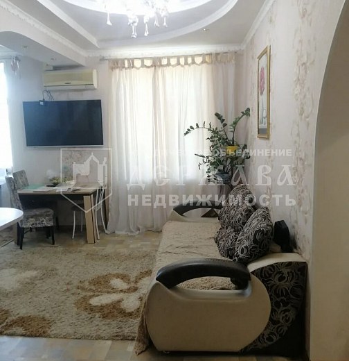 3-комнатная квартира, улица Павлова 3