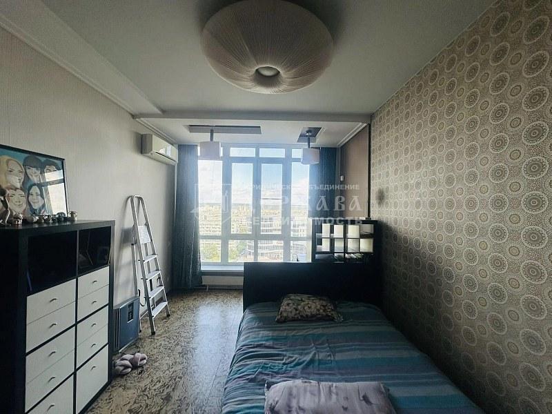 3-комнатная квартира, бульвар Строителей,53