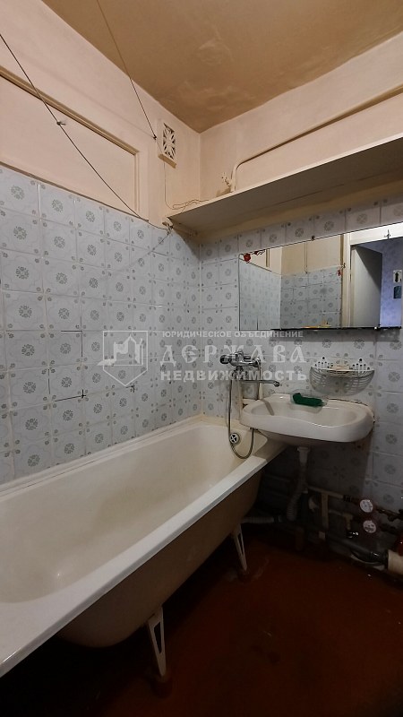 2-комнатная квартира, улица Комарова,20А