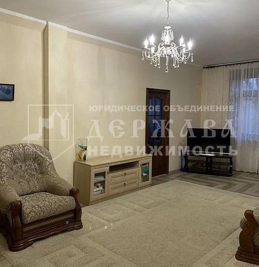 3-комнатная квартира, улица 40 лет Октября 3