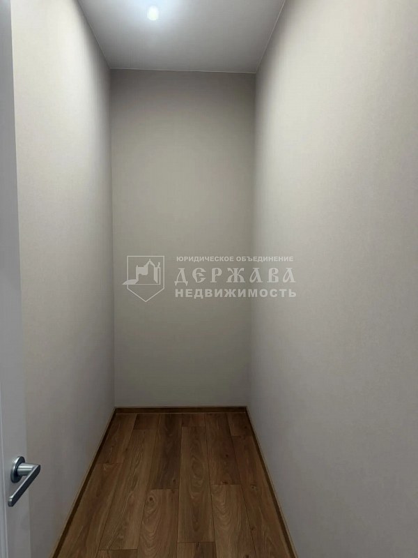 3-комнатная квартира, улица 1-я Линия 26