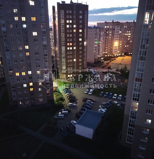 2-комнатная квартира, проспект Шахтёров 62Б